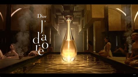 Dior J’adore: Lied aus der Werbung mit Charlize Theron